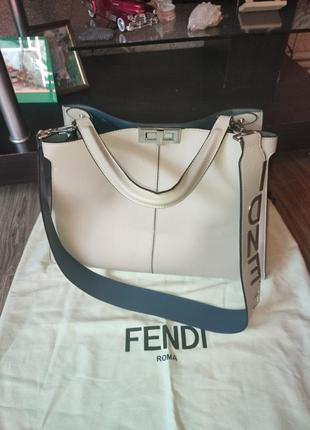 Продам кожаную брендовую сумку fendi2 фото