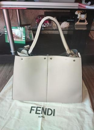 Продам кожаную брендовую сумку fendi4 фото