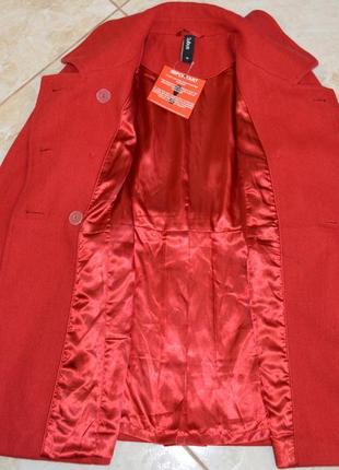 Брендовое красное демисезонное пальто с карманами cubus шерсть этикетка6 фото