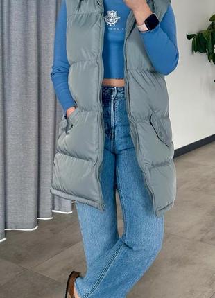 Жилетка удлиненная с капюшоном крупнобритания