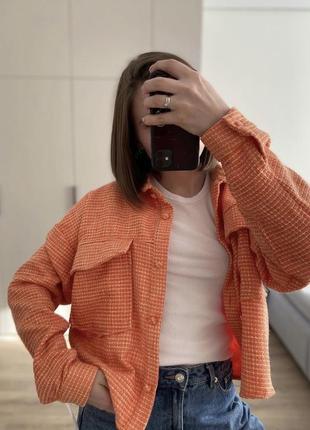 Яркий жакет