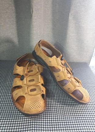 Сандалі чоловічі.