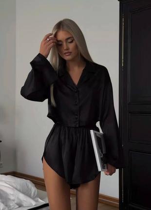 Черная атласная пижама
