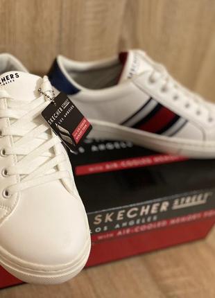 Білосніжні кеди від skechers street