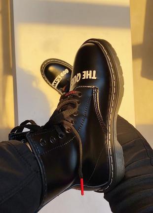 Женские ботинки dr.martens 1460 sex pistols black rolled smooth