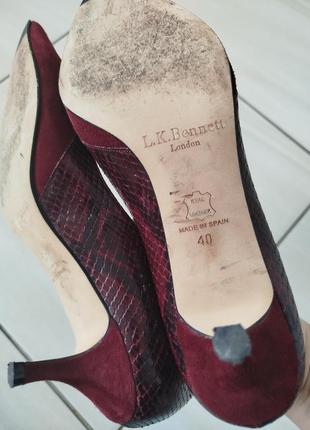 Туфлі трендового винного кольору лодочки бордові