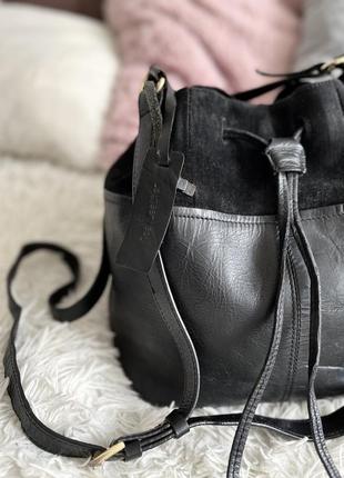 Шкіряна сумка відро чорна із натуральної шкіри kiomi4 фото