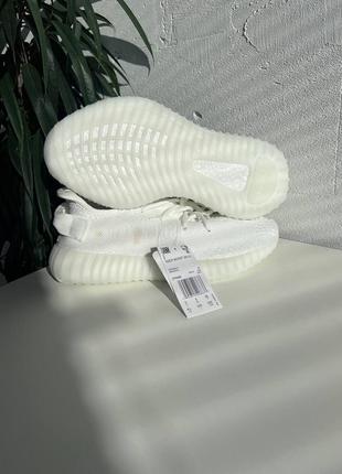 Жіночі білі кросівки yeezy boost 350 v2 white уцінка5 фото