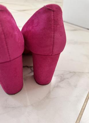 Жіночі туфлі-човники з екозамші кольору фуксії5 фото