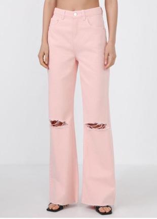 Джинсы деним модные стильные тренд стрейч весенние пудровые розовые с разрезами на коленях дырки zara2 фото
