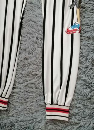 Мега стильный полосатый трикотажный костюм диснеевскими мультяшками4 фото