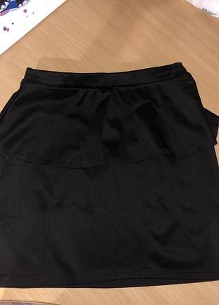 Облегающая юбка с баской