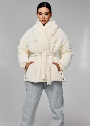 Стильна зимова куртка молочного кольору3 фото