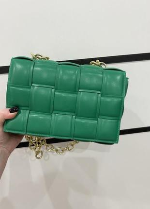 Зелена сумка  в стилі bottega veneta1 фото