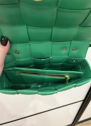 Зелена сумка  в стилі bottega veneta5 фото