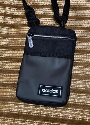 Маленька сумка adidas small bag сумочка через плече