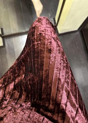 Бархатная гофре юбка. цвет бордо. размер м3 фото