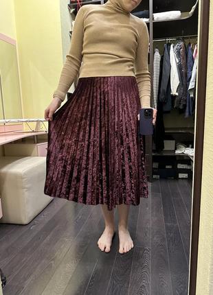 Бархатная гофре юбка. цвет бордо. размер м1 фото