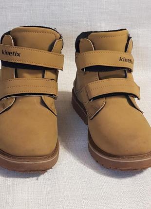 Осенние/весенние ботинки kinetix коричневого цвета 32р