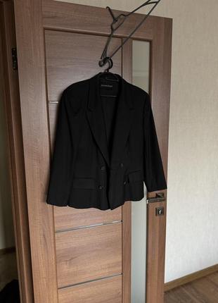 Стильный черный пиджак жакет блейзер на пуговицах  италия2 фото