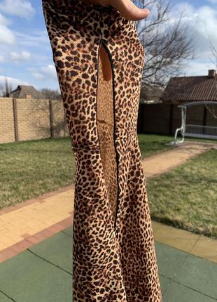 Леопардовое женское короткое платье от бренда guess, гесс, оригинал5 фото