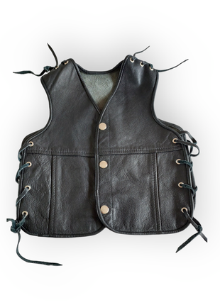 Кожаная жилетка байкерская (телячья кожа) на 3-5 р
