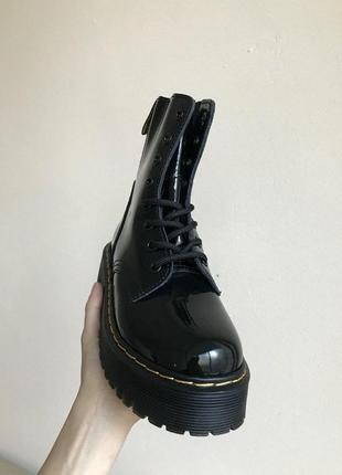 Dr martens женские ботинки мартинс на платформе из лакированной кожи (36-40)💜3 фото