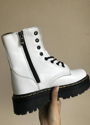 Жіночі черевики dr martens в білому кольорі без хутра (36-40)💜2 фото
