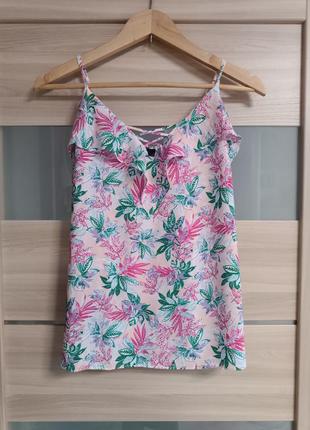 Легка блуза з рюшами