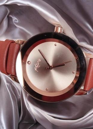 Часы женские классические черные  часы женские водонепроницаемые противоударные с кожаным ремешком6 фото