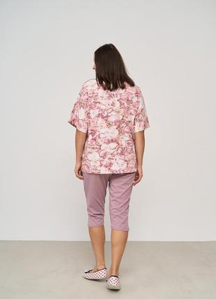 Женский батальный комплект из капри - розы по футболке3 фото