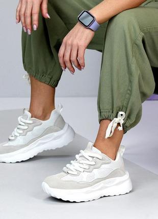 Натуральные замшевые белые с серым кроссовки с текстильными вставками9 фото