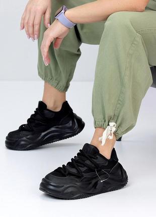 Натуральні шкіряні чорні кеди - кросівки з текстильними вставками на високій підошві8 фото