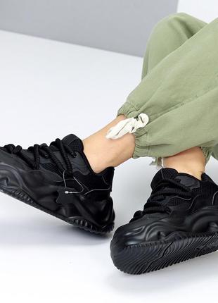 Натуральні шкіряні чорні кеди - кросівки з текстильними вставками на високій підошві7 фото