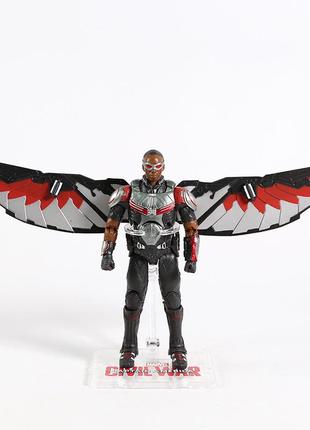 Фигурка сокол falcon из фильма мстители avengers. игрушка марвел на подставке. falcon игрушка 16 см