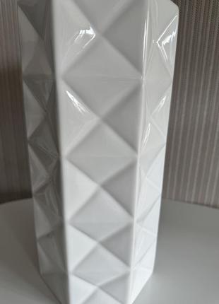 Ваза керамічна біла з геометричним візерунком 28.5см2 фото