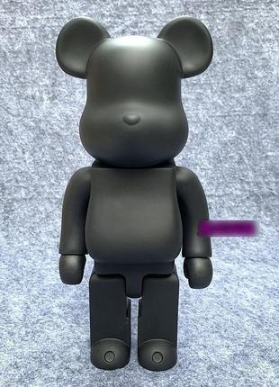 Дизайнерська іграшка беарбрік 28 см чорний. статуетка bearbrick 400% black. bearbrick1 фото