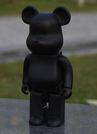 Дизайнерська іграшка беарбрік 28 см чорний. статуетка bearbrick 400% black. bearbrick2 фото
