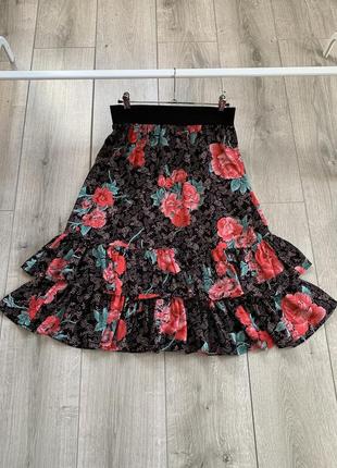 Роскошная юбка юбка размер m l вискоза черного цвета в красные маки1 фото