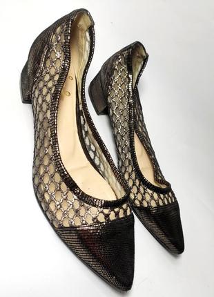 Балетки женские туфли с острым носом в сеточку на каблуке от бренда monolo 373 фото