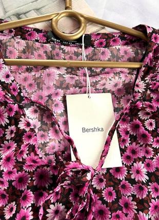 Кроп блуза в квіти bershka5 фото