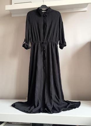 Трендовое черное платье1 фото