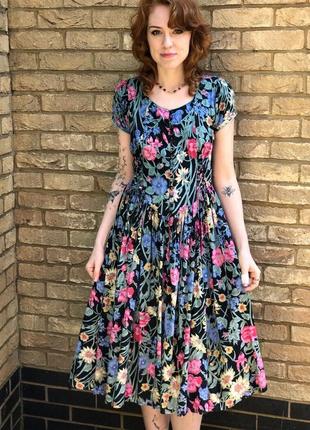 Вінтажна плісирована міді-сукня з квітковим принтом m&s st michael 80-х1 фото