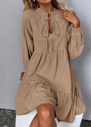 Платье короткое однотонное свободного кроя на длинный рукав качественная стильная бежевая