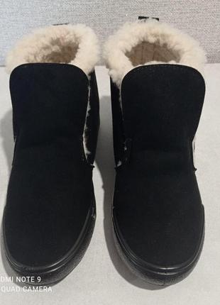 Женские замшевые зимние ботинки слипоны на меху черные угги5 фото