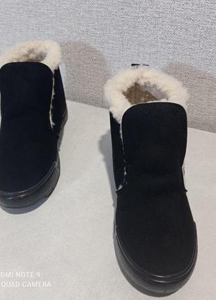 Женские замшевые зимние ботинки слипоны на меху черные угги7 фото