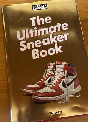 Книга the ultimate sneaker book