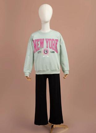 Спортивный костюм на 7-10 лет