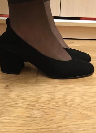 Шкіряні замшеві туфлі carvela kurt geiger london2 фото