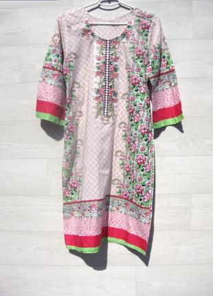 Этническое коттоновое яркое платье туника с вышивкой и рисунком